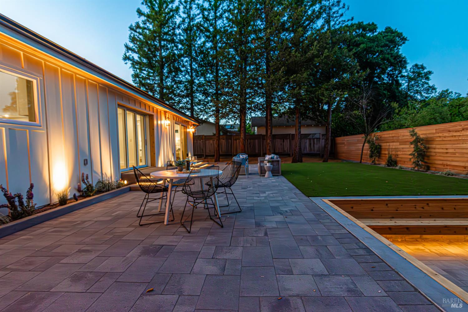 2550 Heatherstone Dr