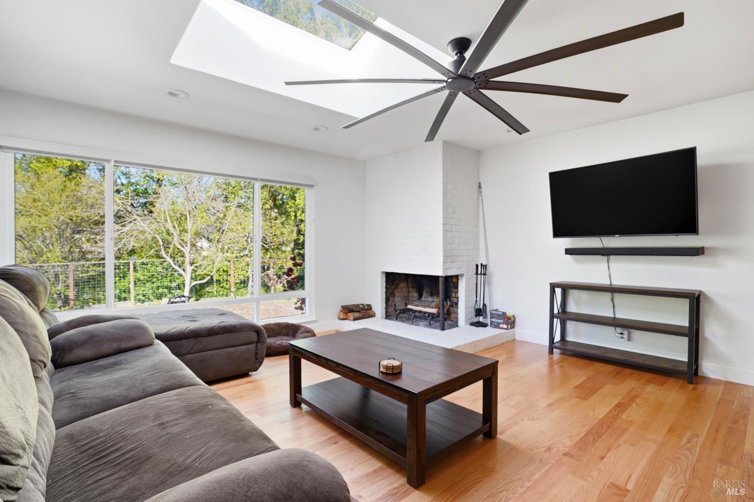 440 Calle De La Mesa