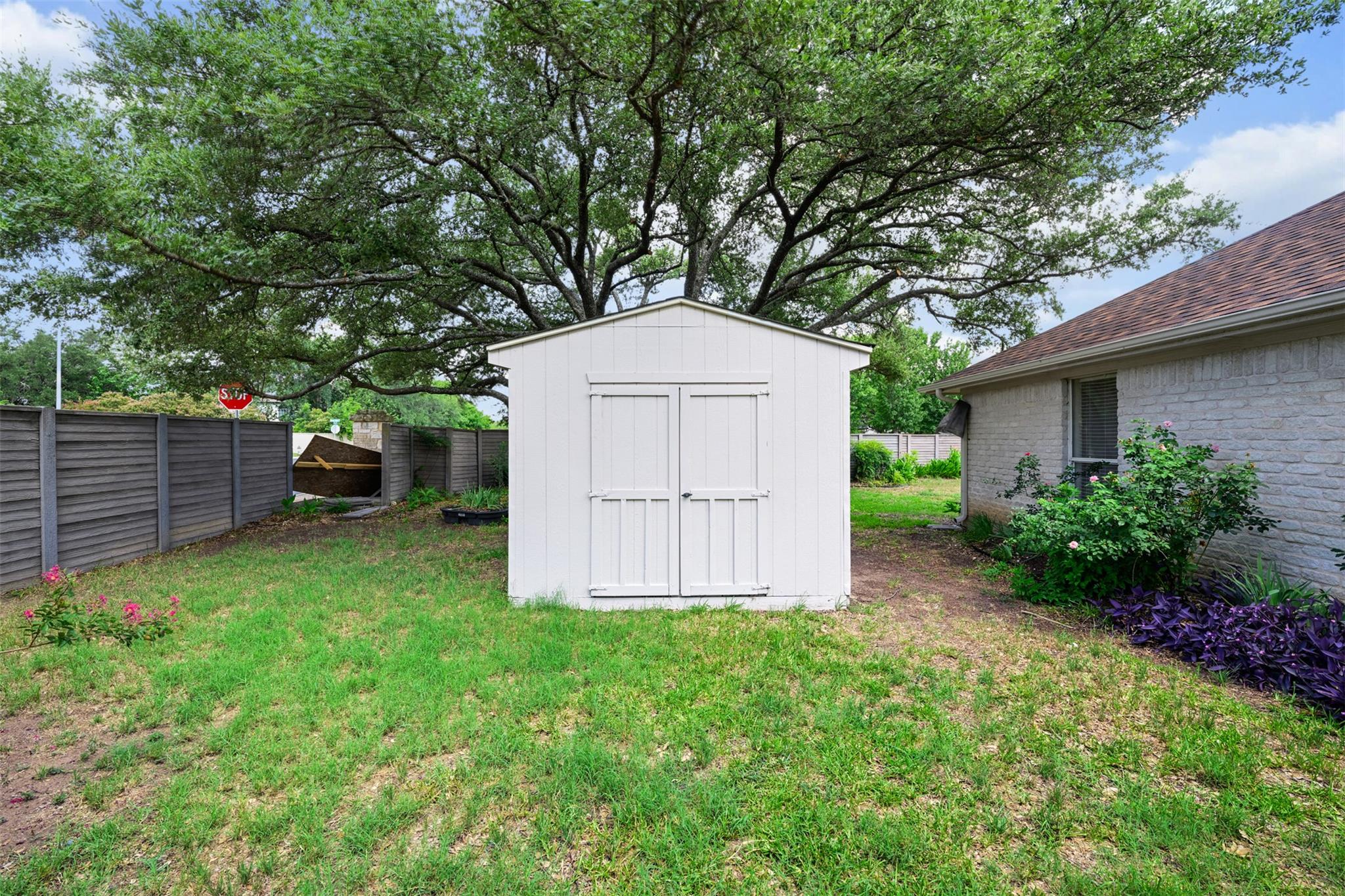 6006 Barletta DR