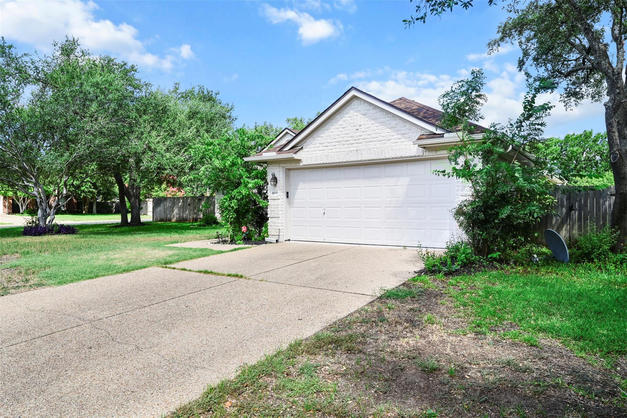 6006 Barletta DR