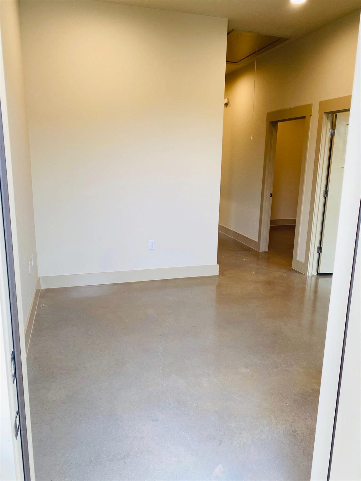 10824 E Crystal Falls PKWY # 504