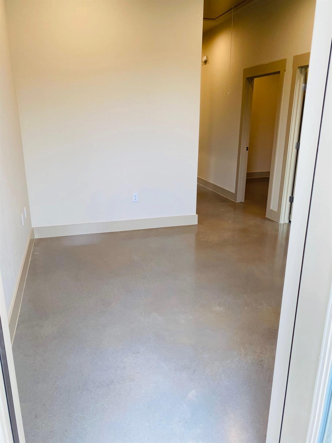 10824 E Crystal Falls PKWY # 504