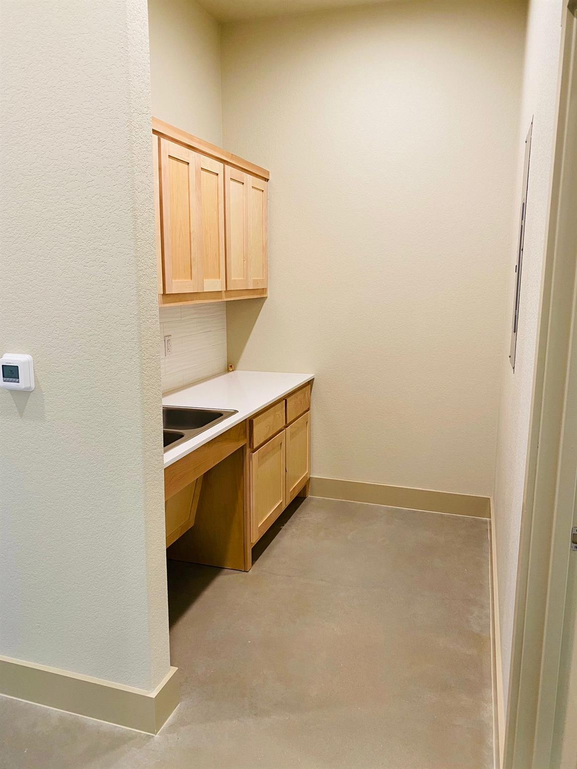 10824 E Crystal Falls PKWY # 504