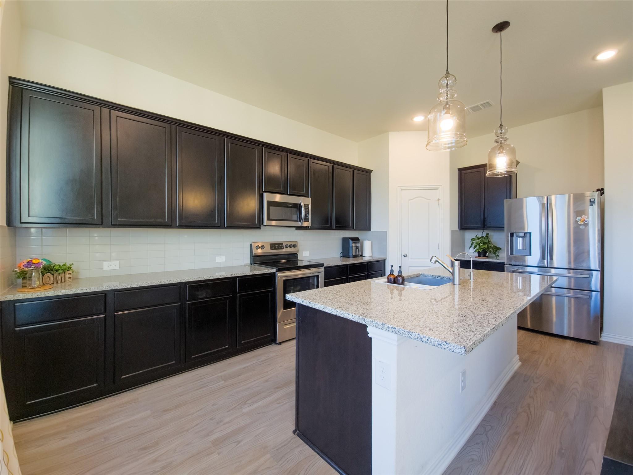 627 Pheasant Hill LN