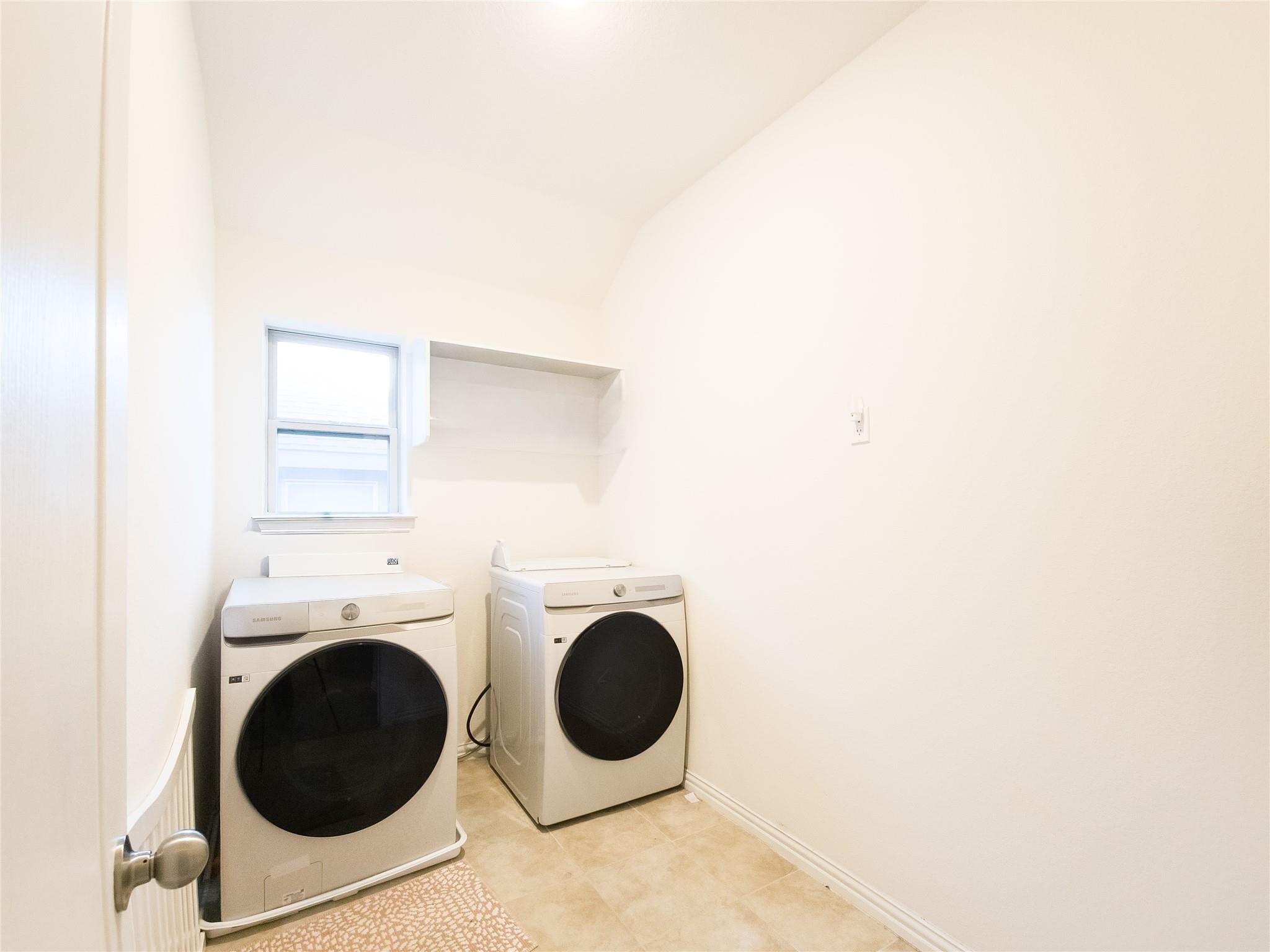 627 Pheasant Hill LN