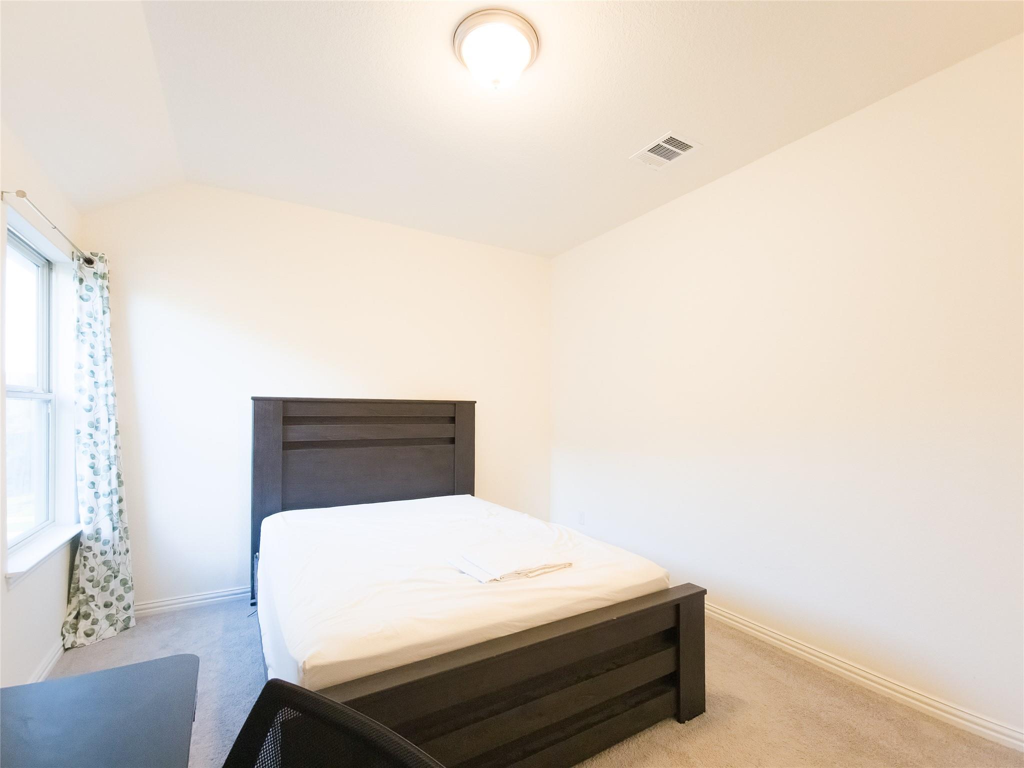 627 Pheasant Hill LN