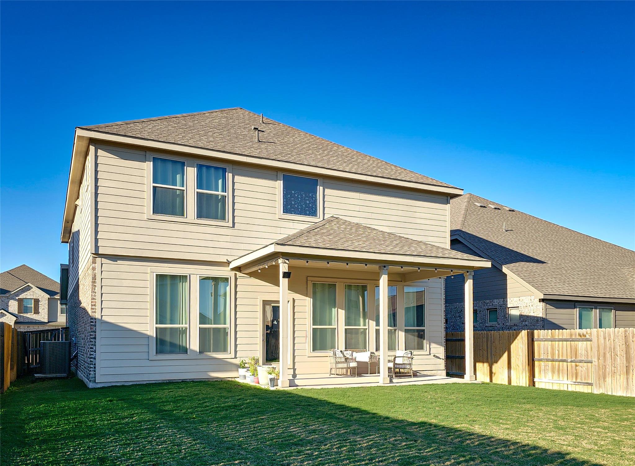 627 Pheasant Hill LN