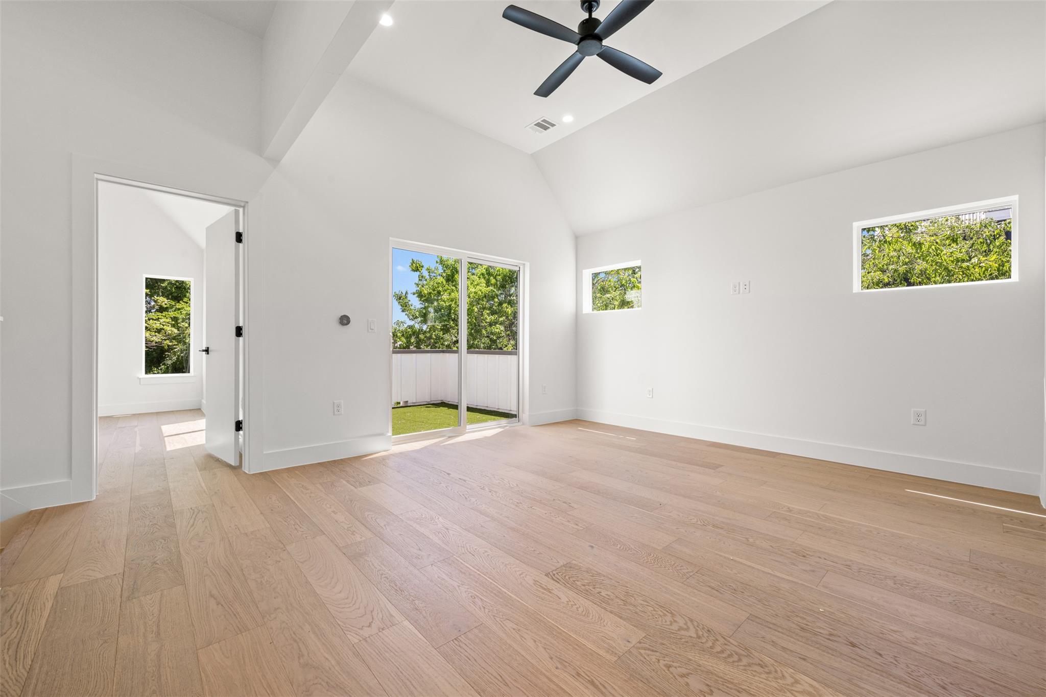 1305 Walnut Ave