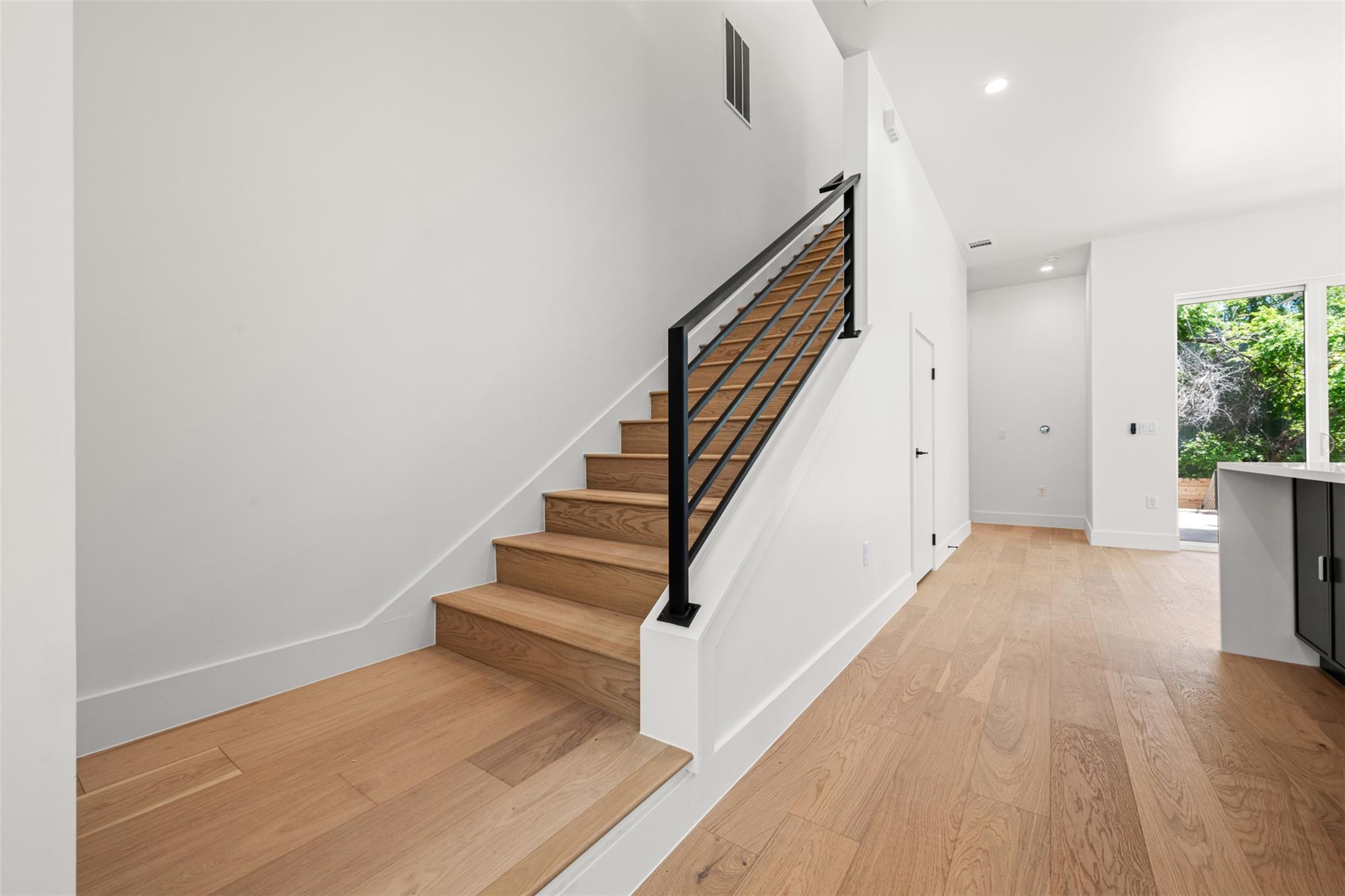 1305 Walnut Ave