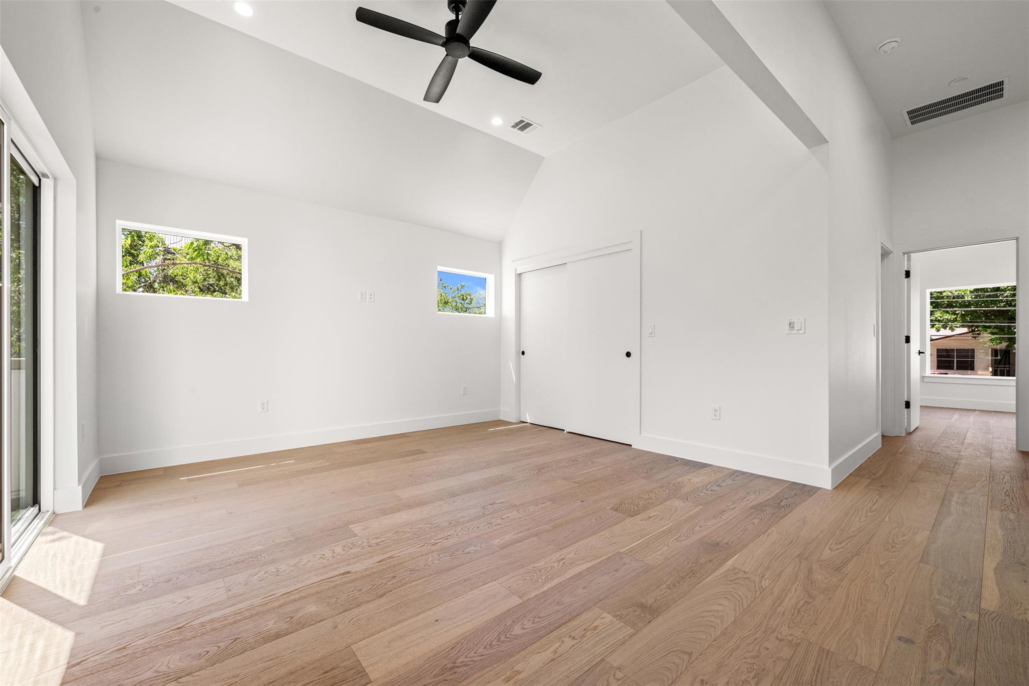 1305 Walnut Ave