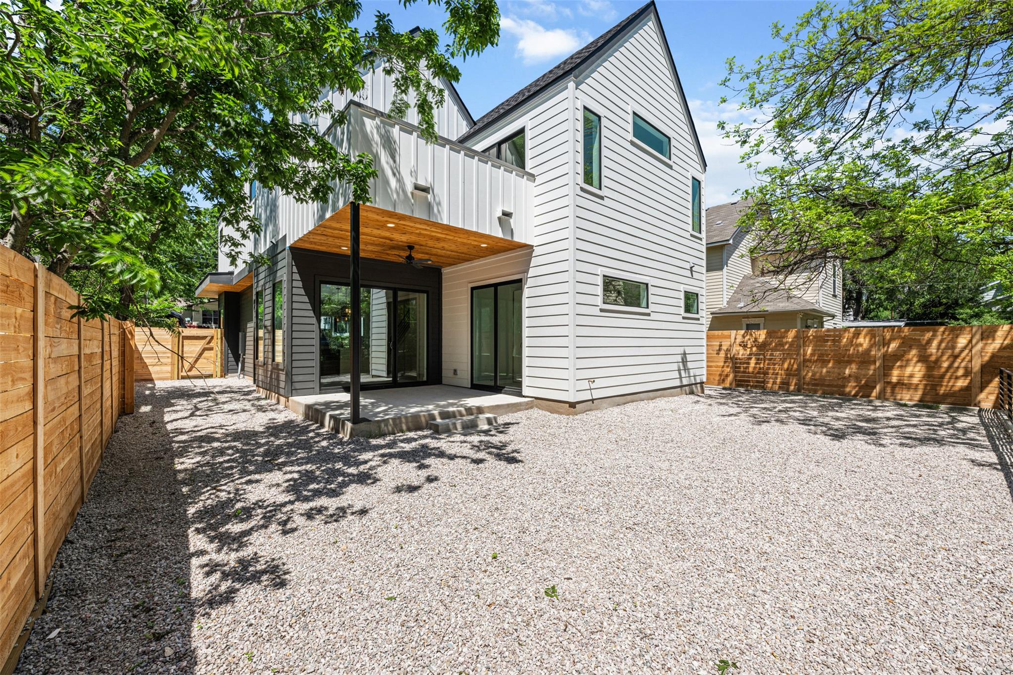 1305 Walnut Ave