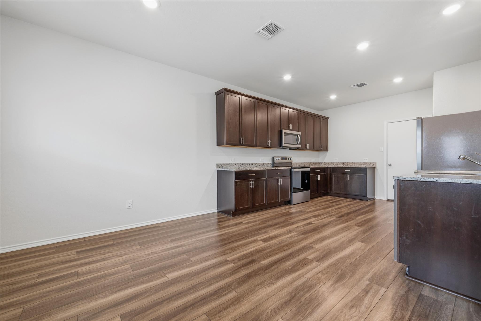 316 Stone Water LN