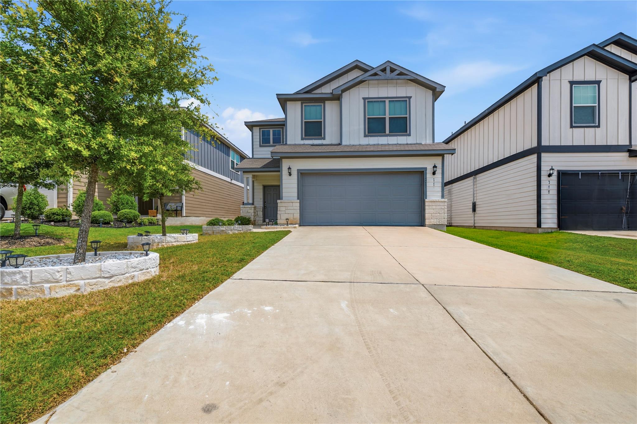 316 Stone Water LN