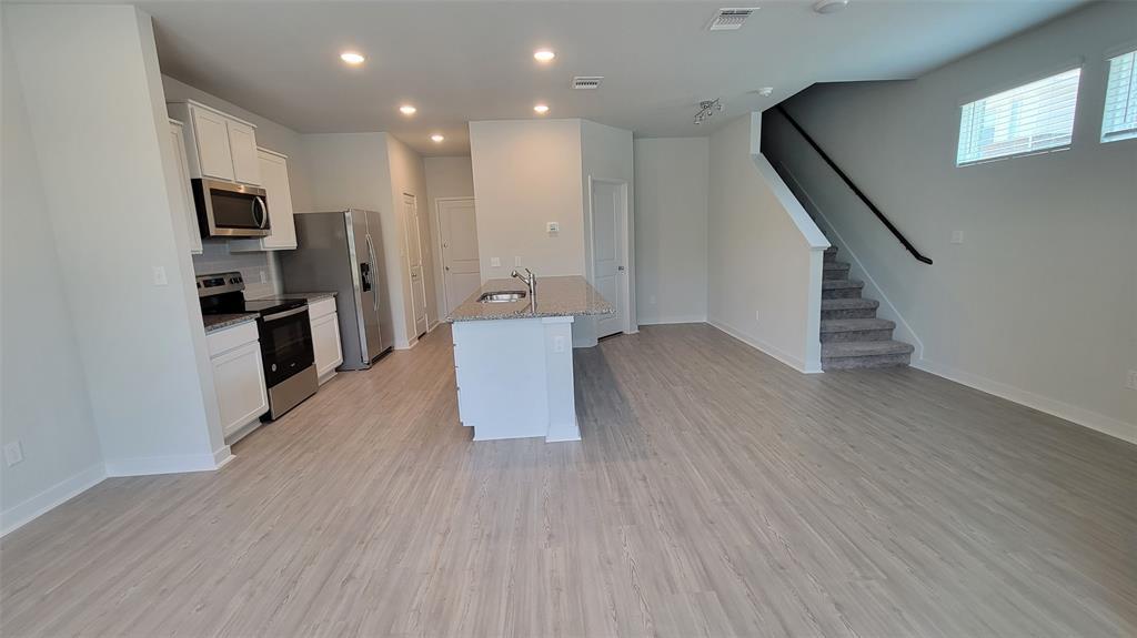 605 W South ST # 231