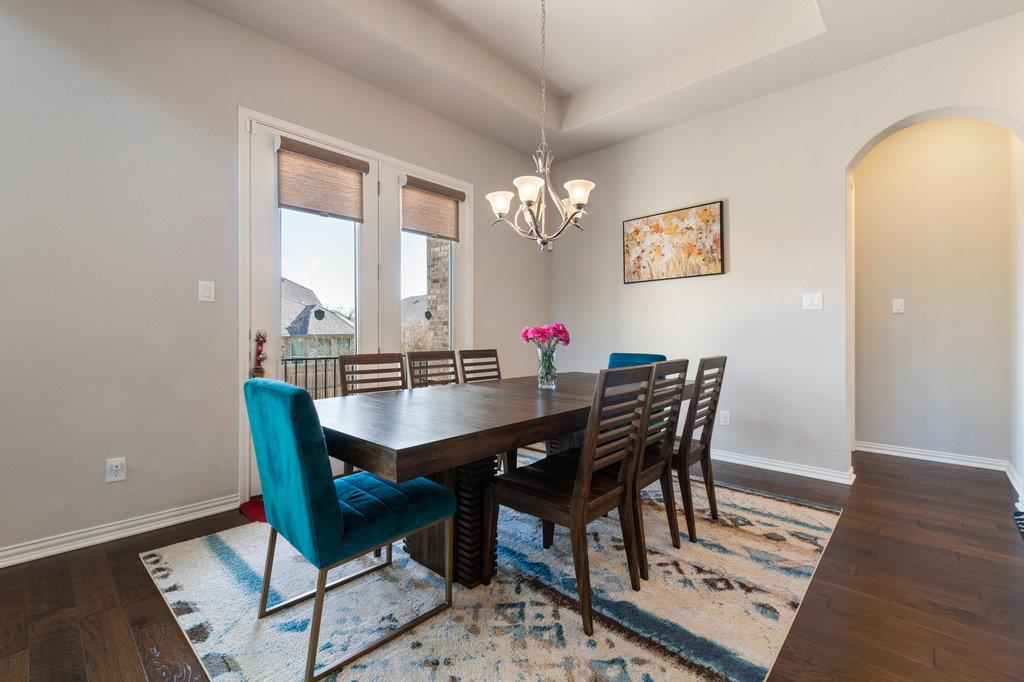 2921 Saint Paul Rivera LN