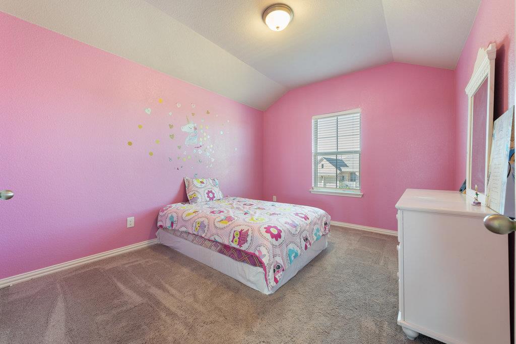 2921 Saint Paul Rivera LN