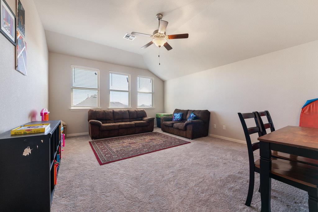 2921 Saint Paul Rivera LN