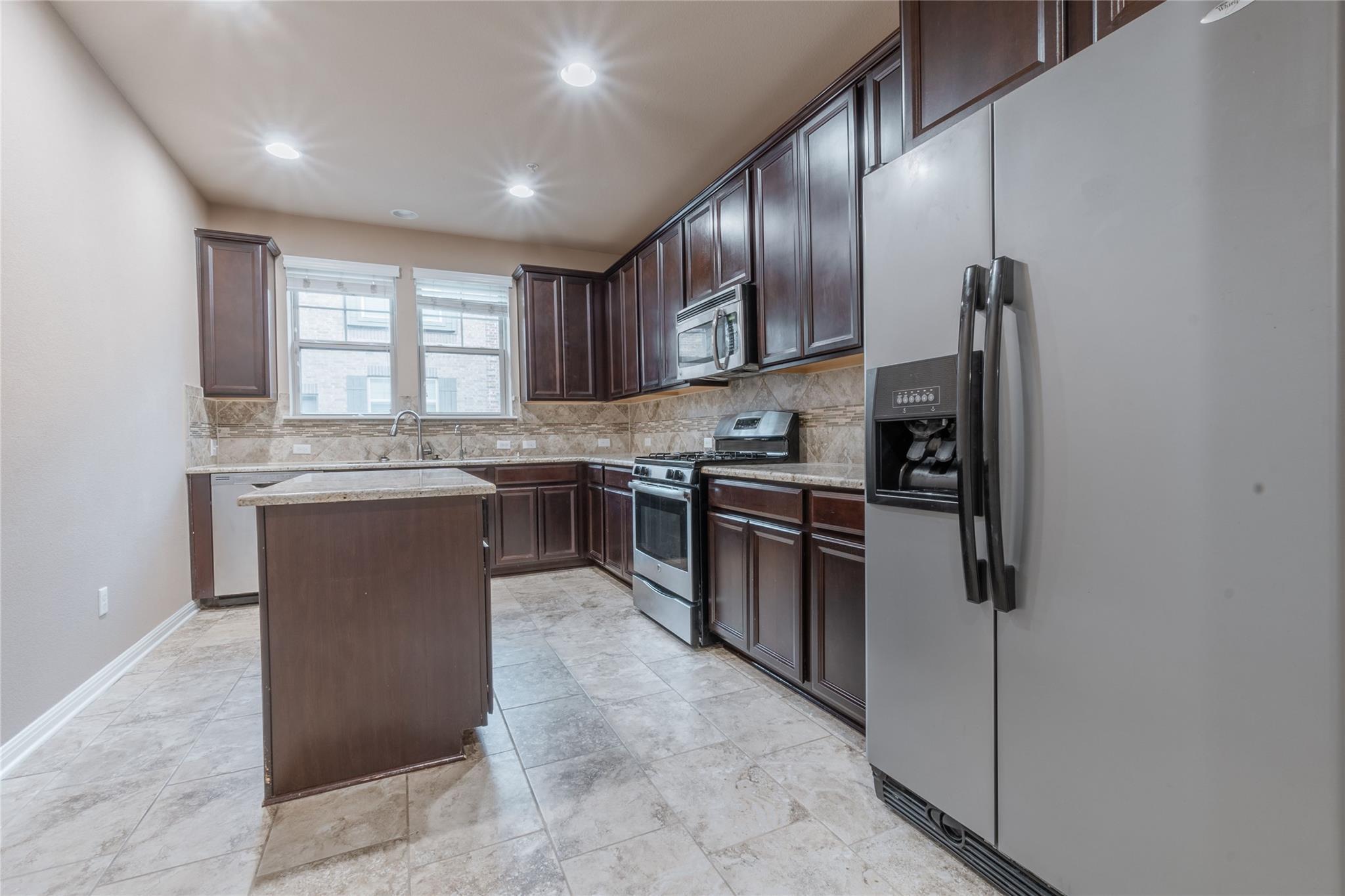 7220 Wyoming Springs DR # 203