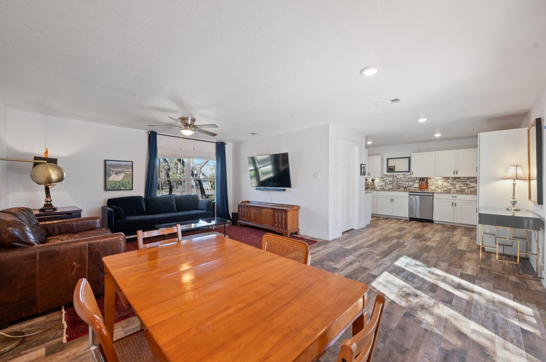 712 Ruby Isle DR