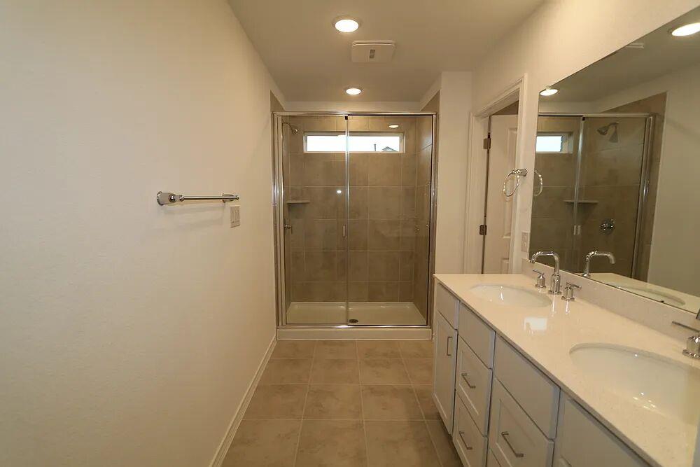 1620 Purple Martin DR