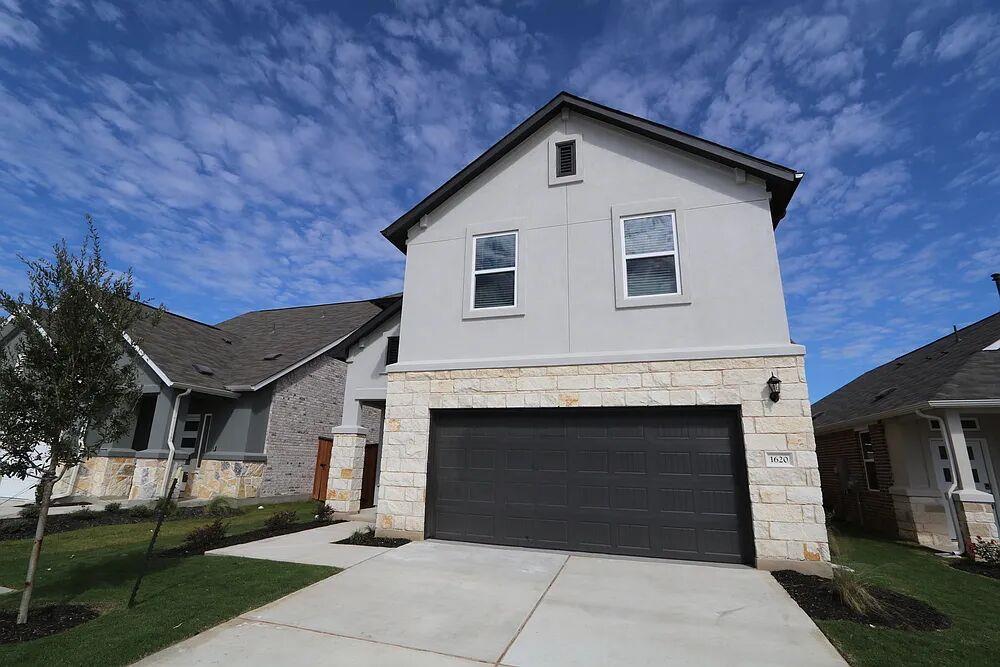 1620 Purple Martin DR