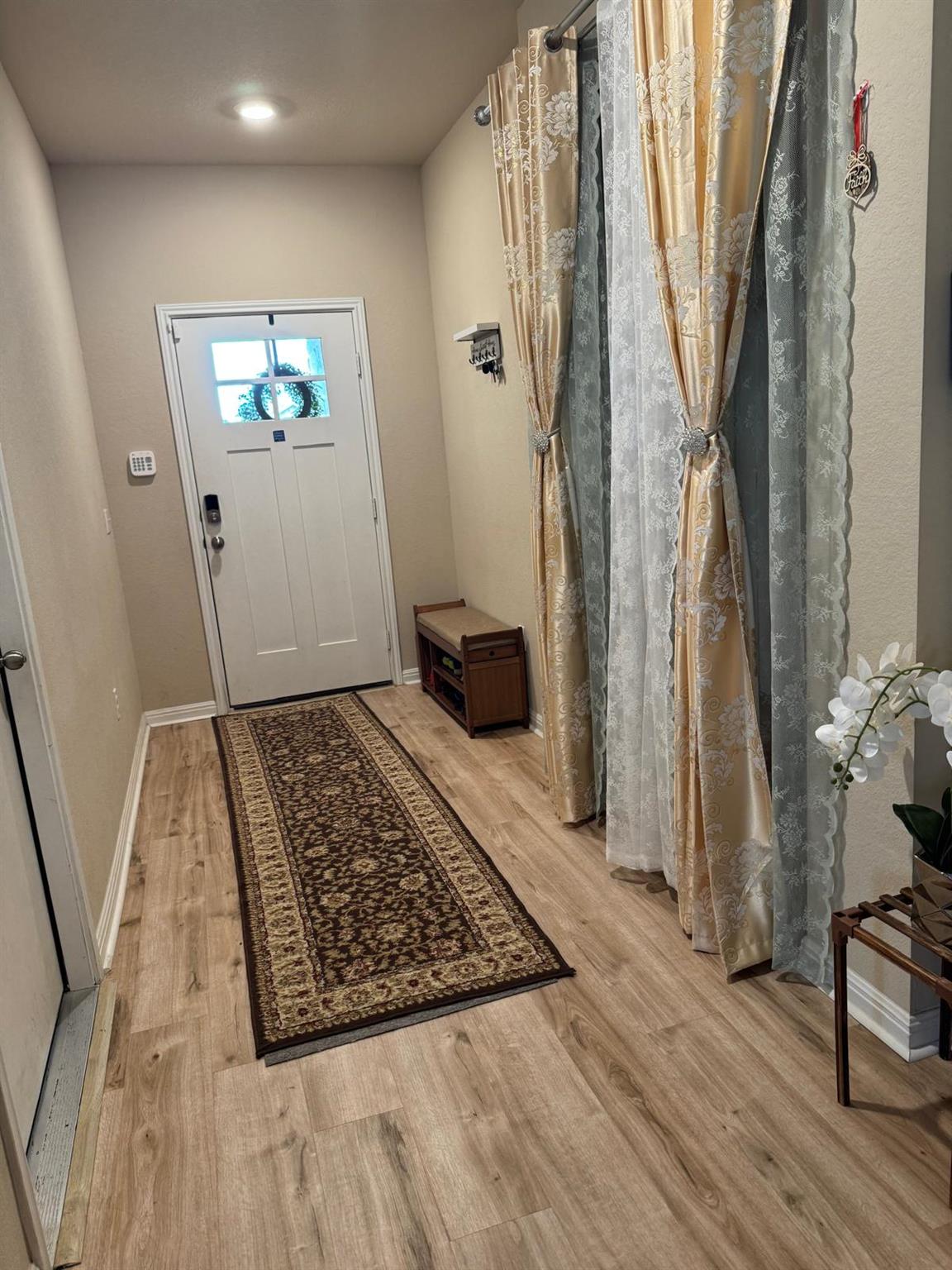 113 Queen Anne DR