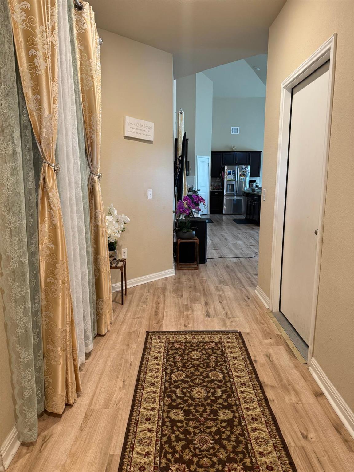 113 Queen Anne DR