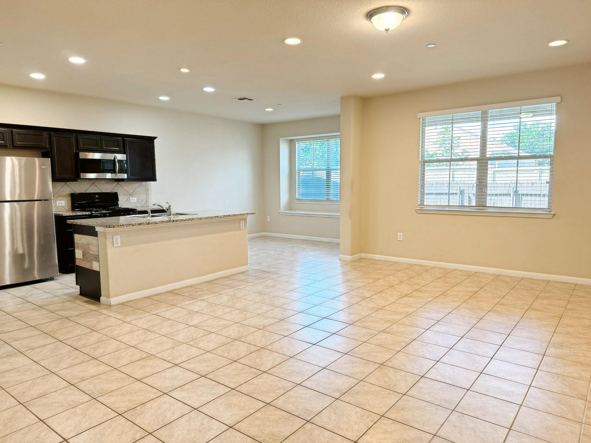 2880 Donnell DR # 1502