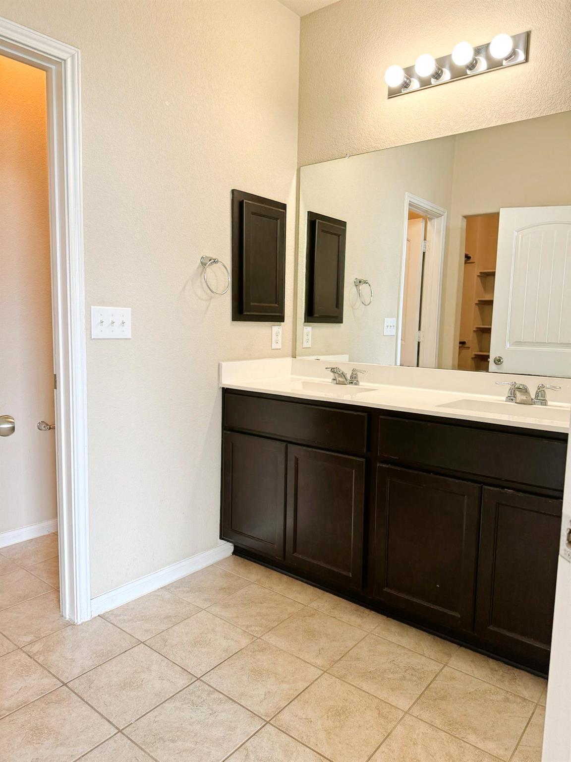 2880 Donnell DR # 1502