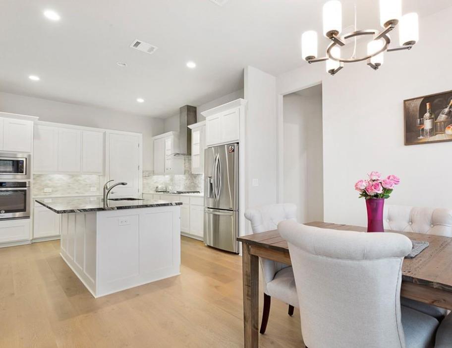 1329 Brome DR