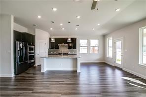 109 Lorena LN