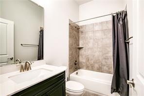 109 Lorena LN