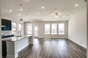 109 Lorena LN