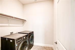 109 Lorena LN