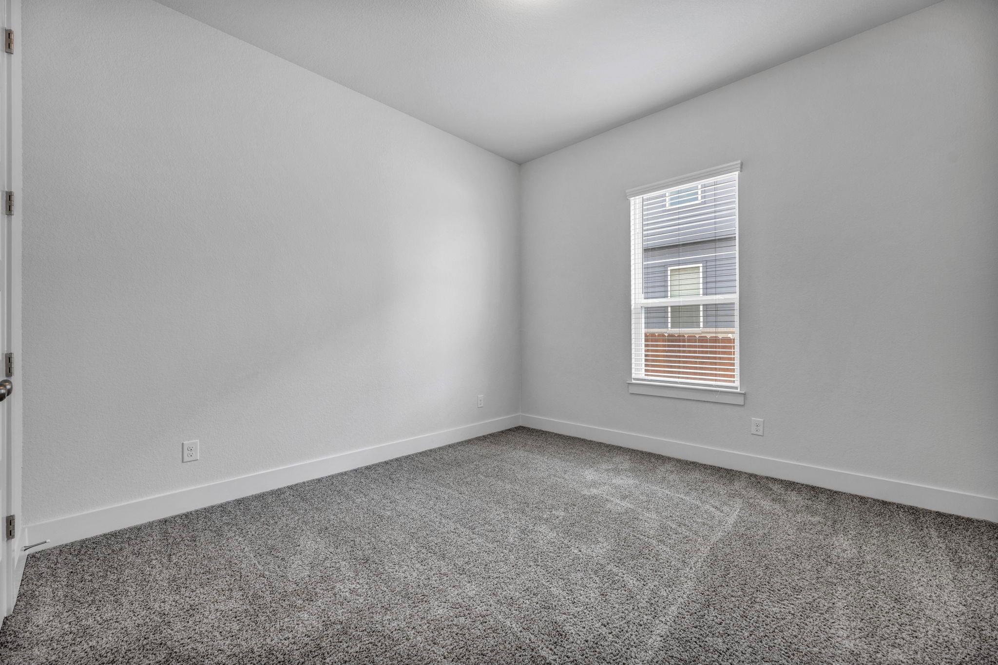 151 ROSE HEATH LN