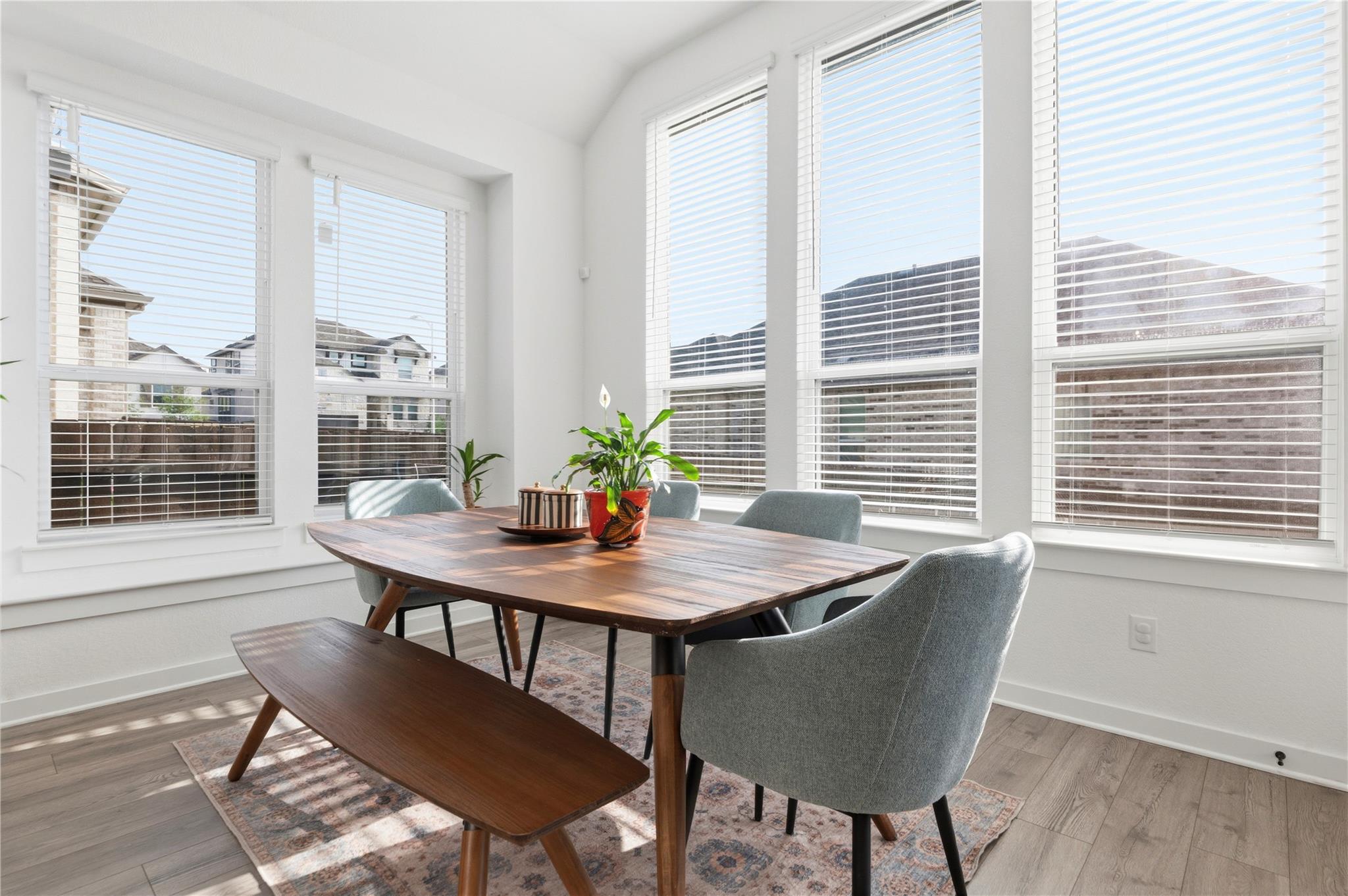 929 Mollie McBride LN