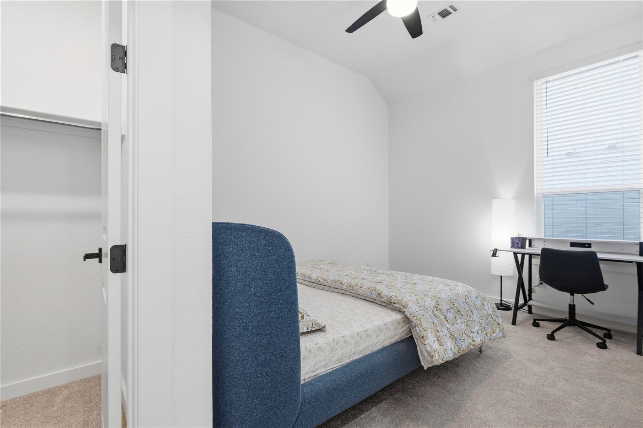 929 Mollie McBride LN