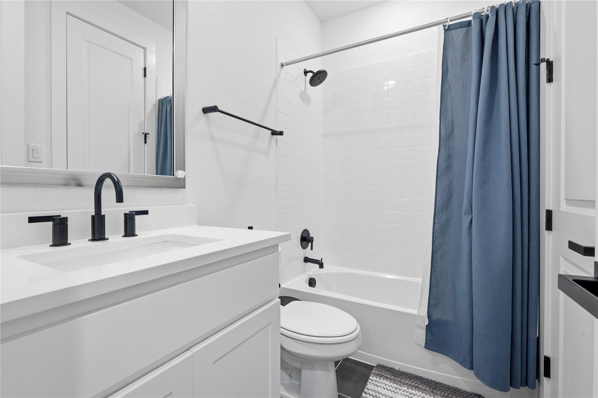 929 Mollie McBride LN