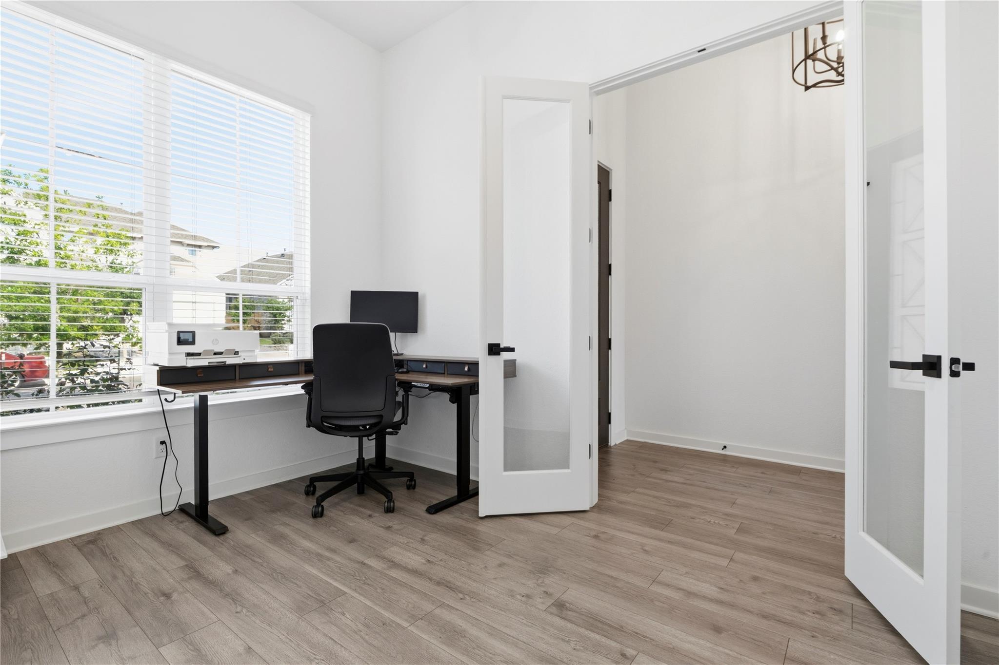 929 Mollie McBride LN