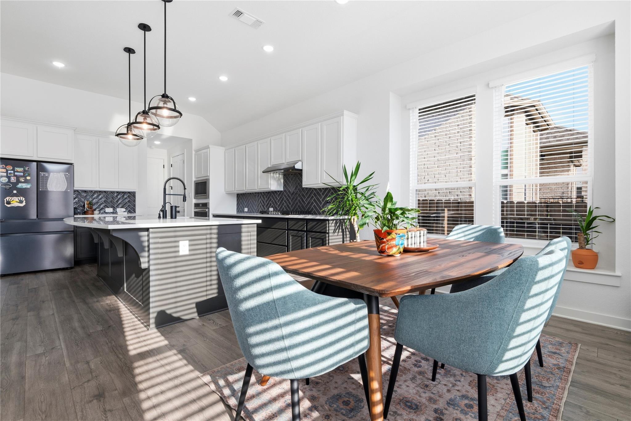 929 Mollie McBride LN