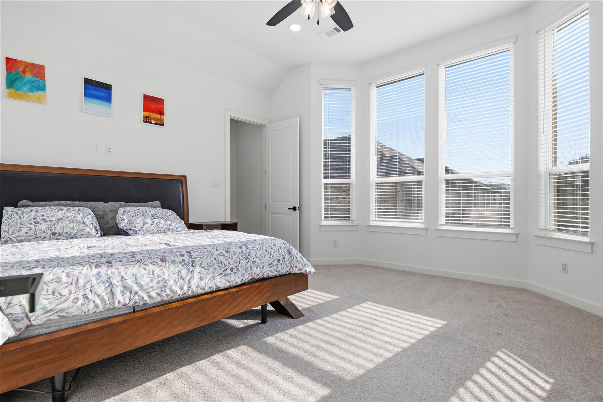 929 Mollie McBride LN