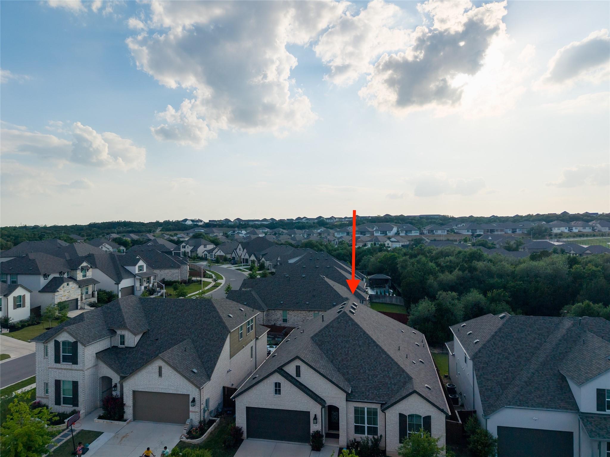 929 Mollie McBride LN