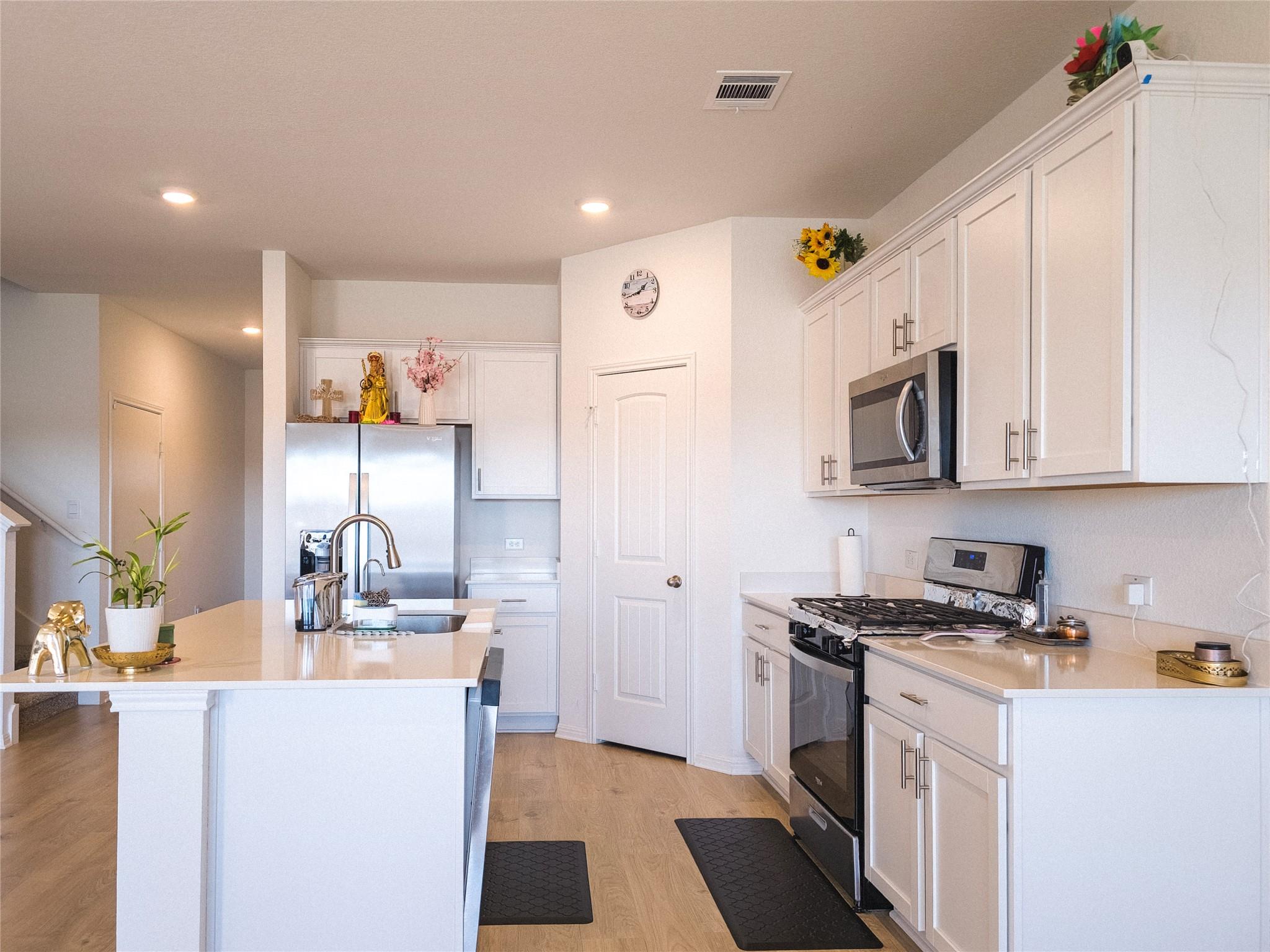 2333 March Hare TRCE