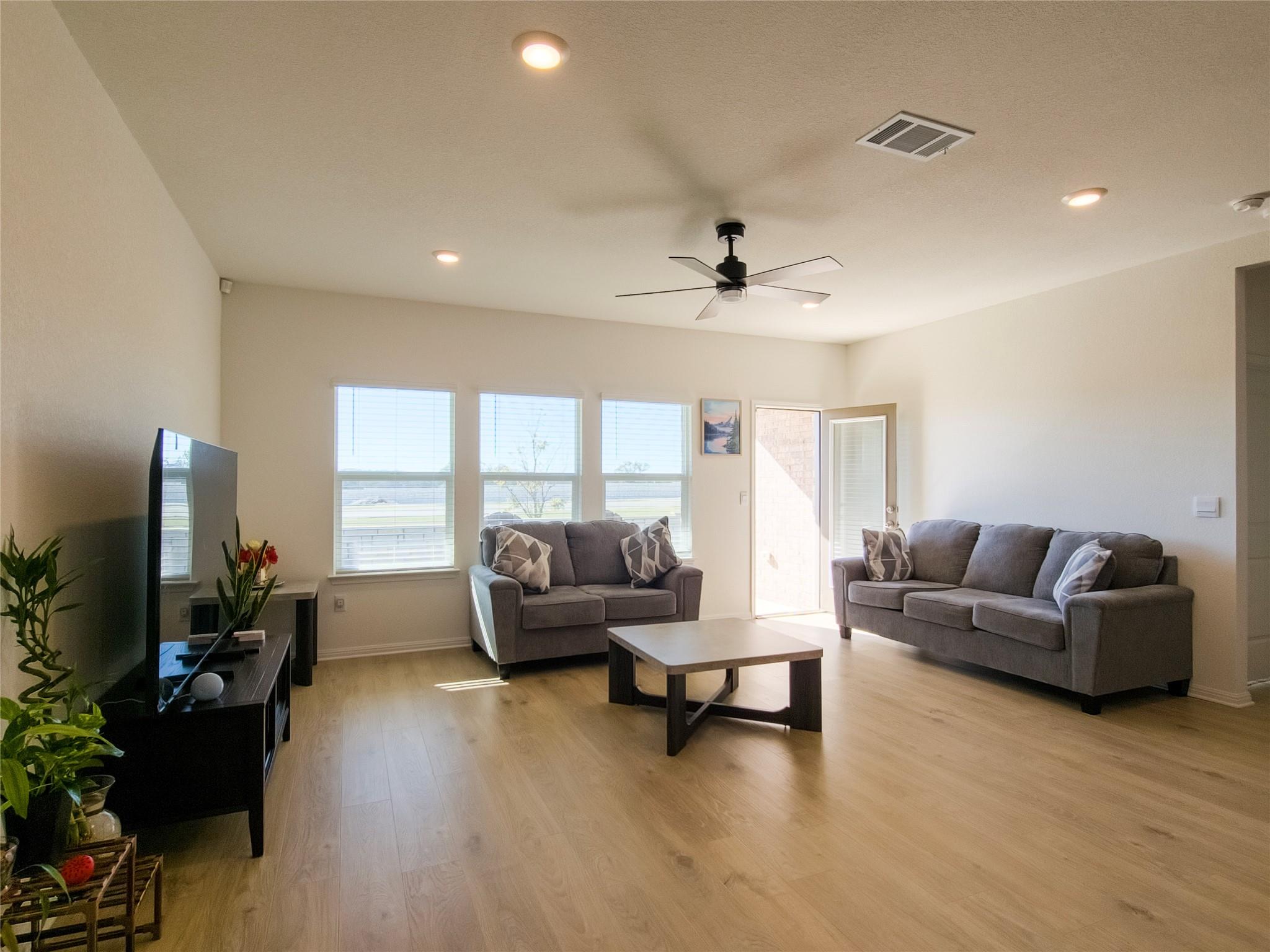 2333 March Hare TRCE