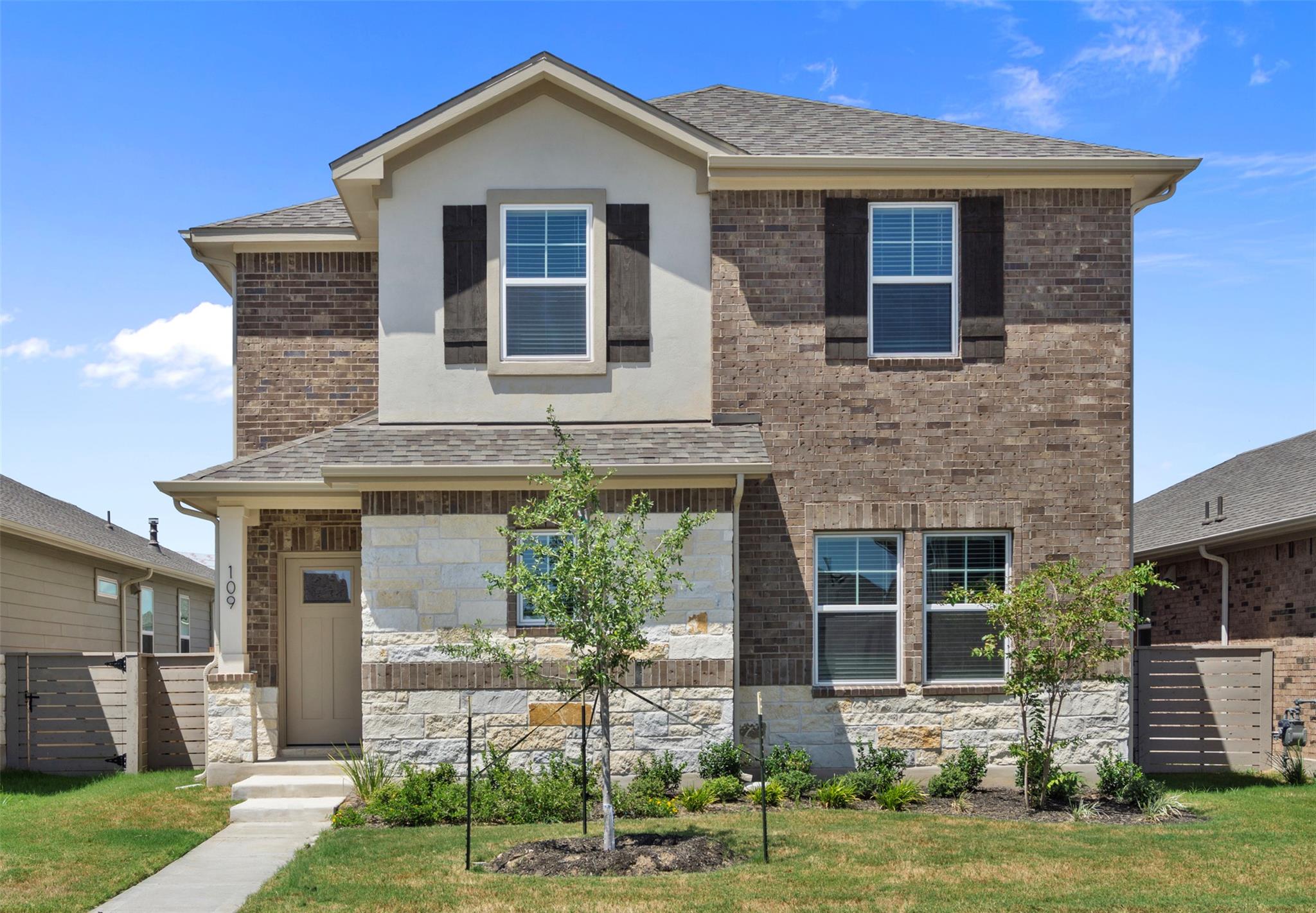 109 Zinnia LN