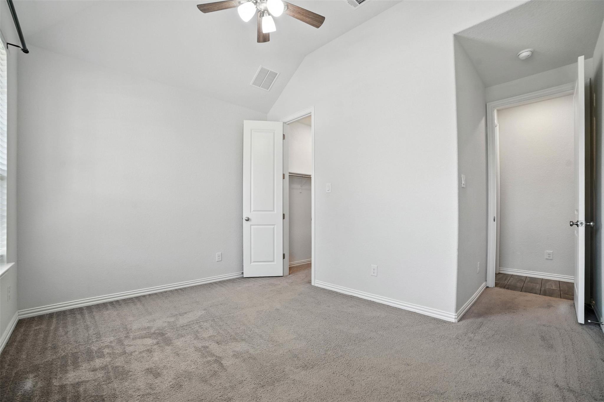 3054 Columbus LOOP