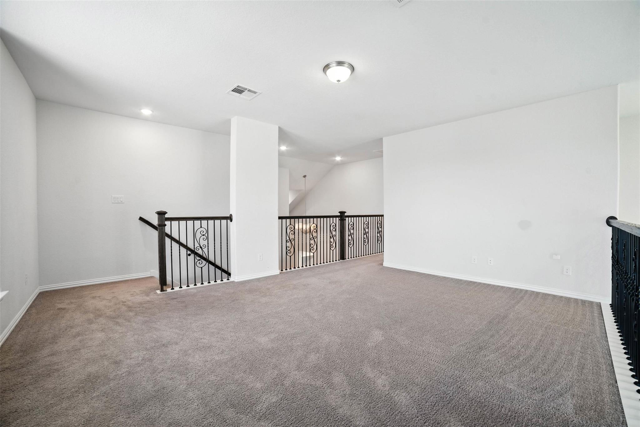 3054 Columbus LOOP