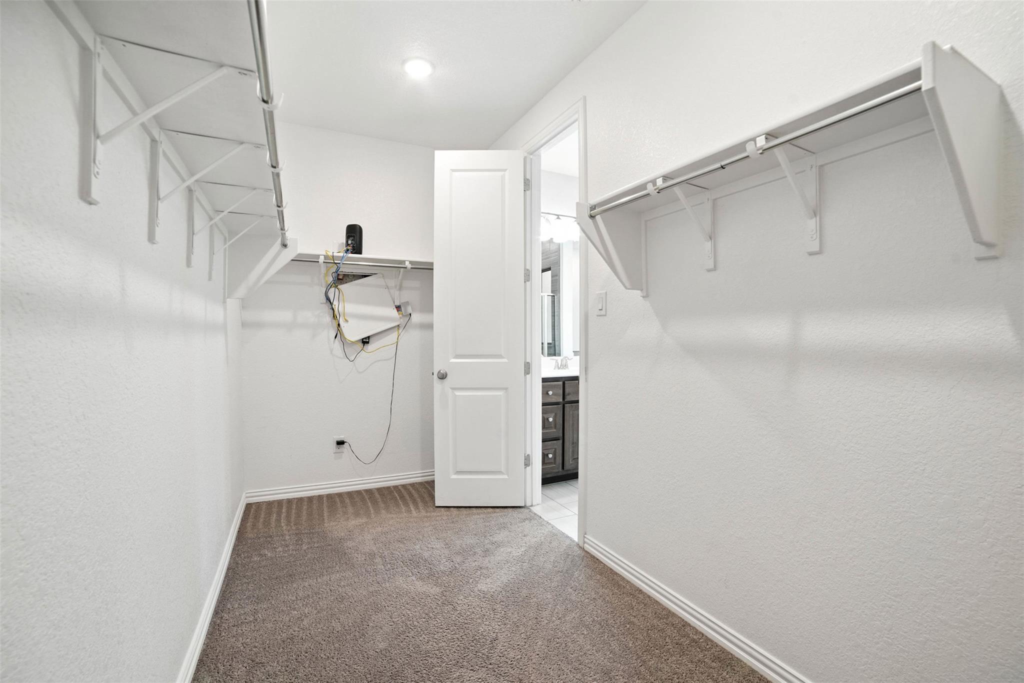 3054 Columbus LOOP