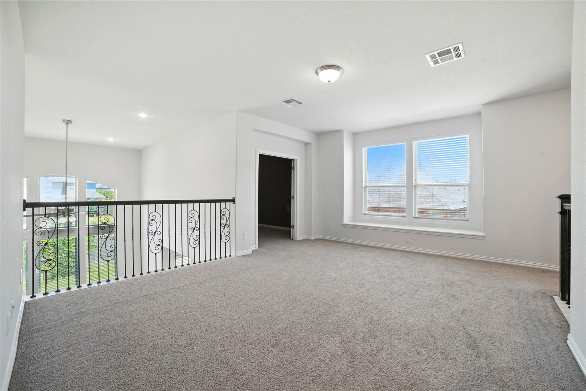 3054 Columbus LOOP