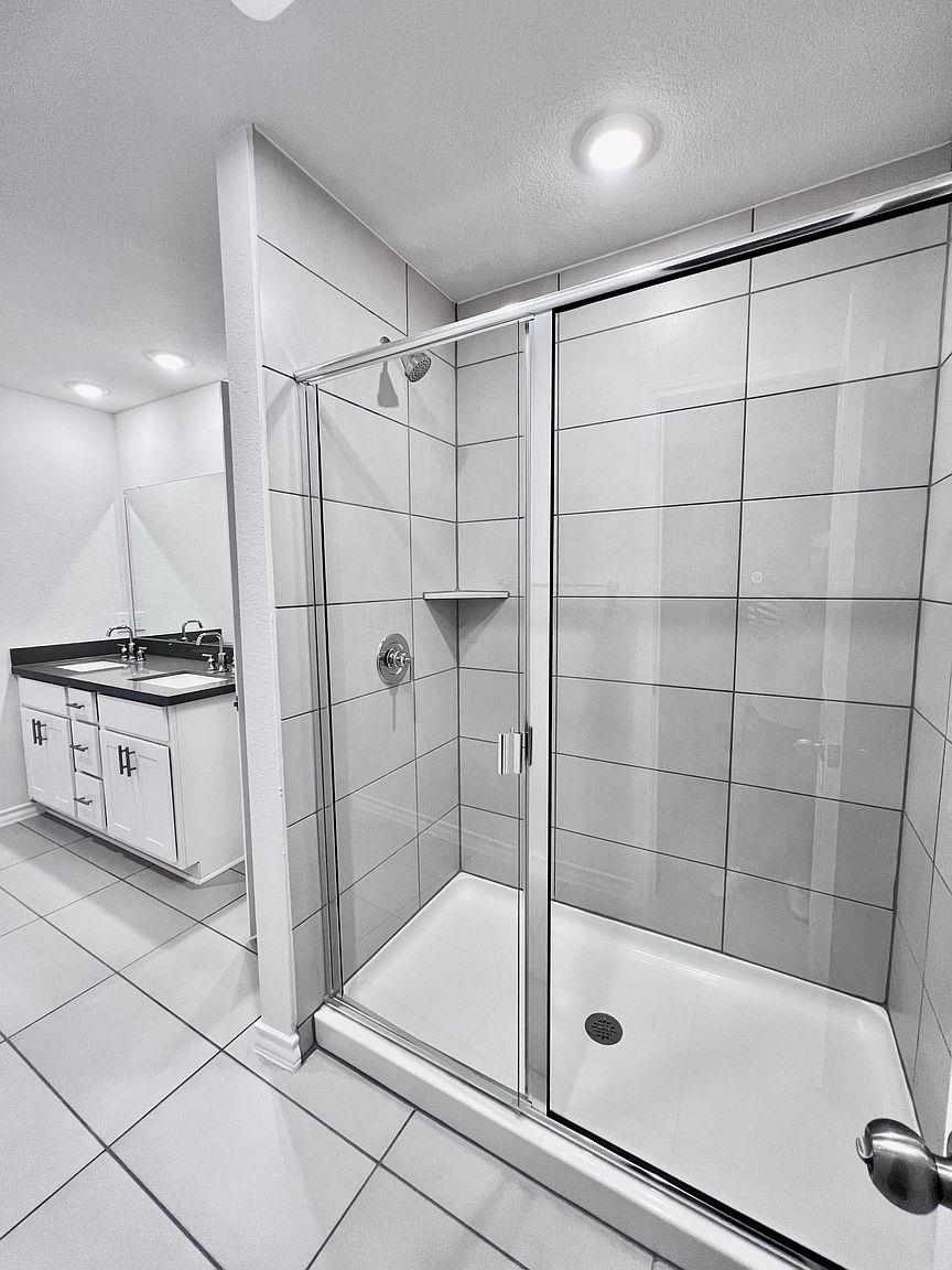 4701 Lavender Field PATH # 186